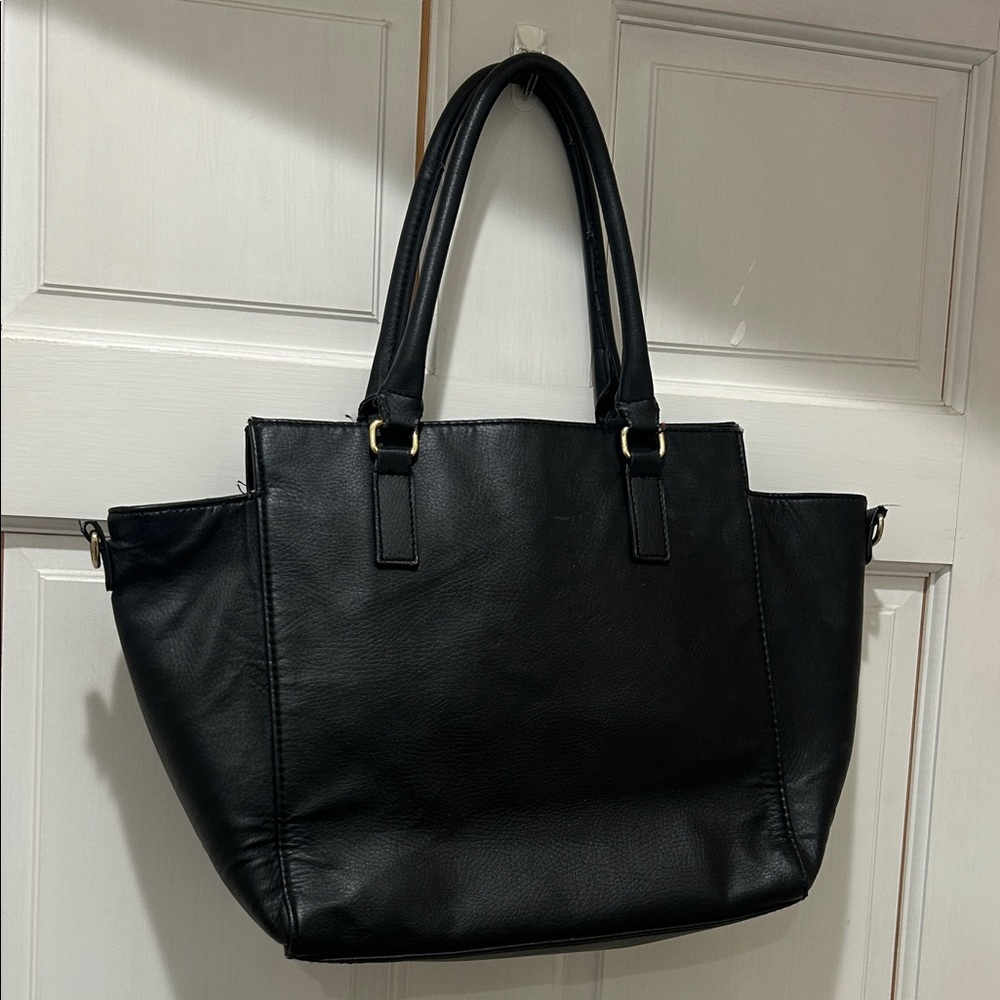 Black Faux Leather Tote Handbag - Classic Women's Carryall